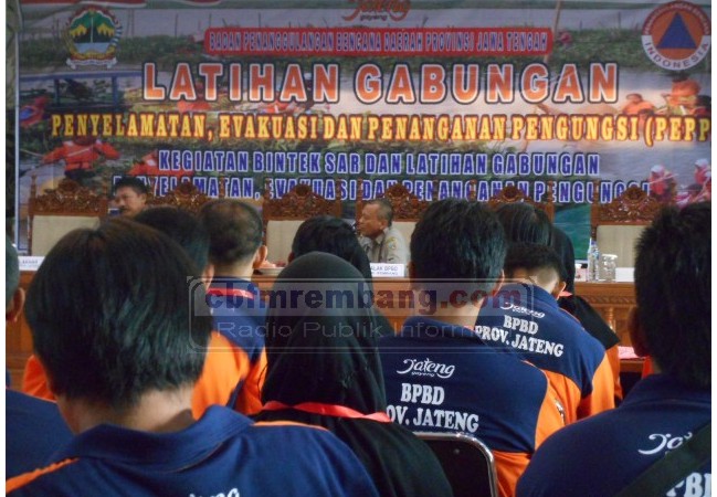 Antisipasi Bencana 100 Relawan Disiagakan